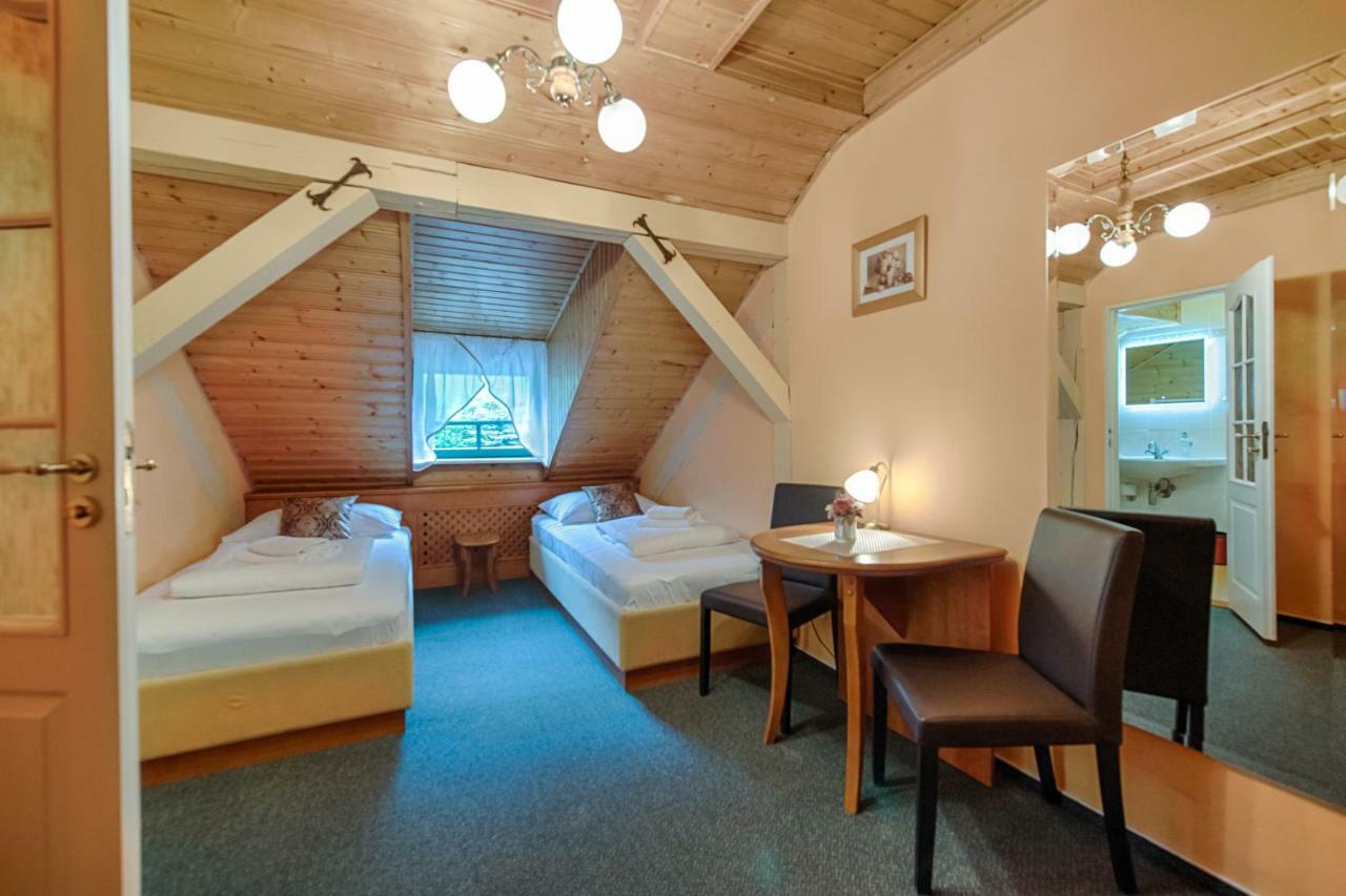 Hotel Zlaty Orel Ostravice Quarto foto